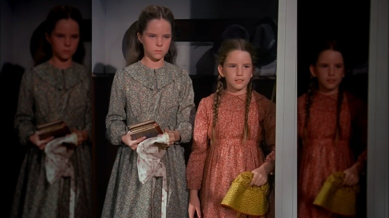Mary and Laura Ingalls during an episode of